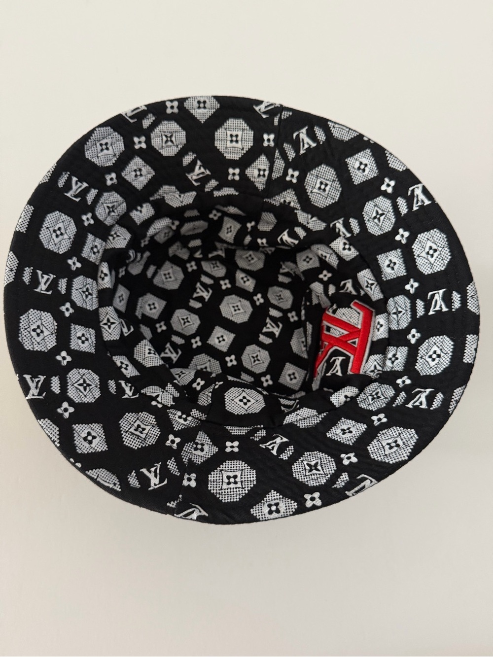 Black & White Monogram Bucket Hat with Red LV Emblem - Picture 4 of 4